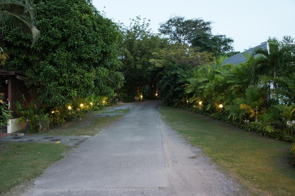 Palm Village Rawai Kültér fotó