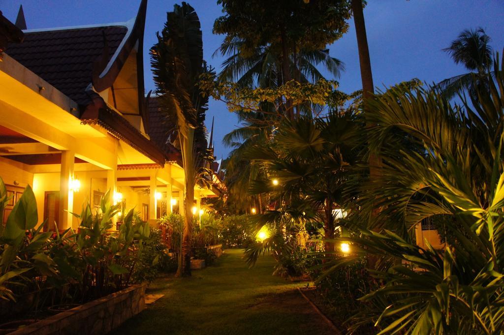 Palm Village Rawai Kültér fotó