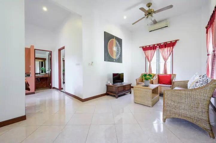 Palm Village Rawai Kültér fotó